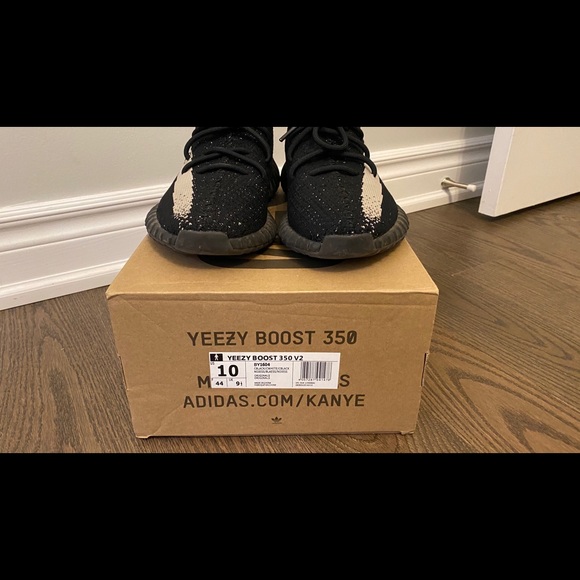 ❌SOLD❌Yeezy 350 V2 Oreo - Picture 3 of 7